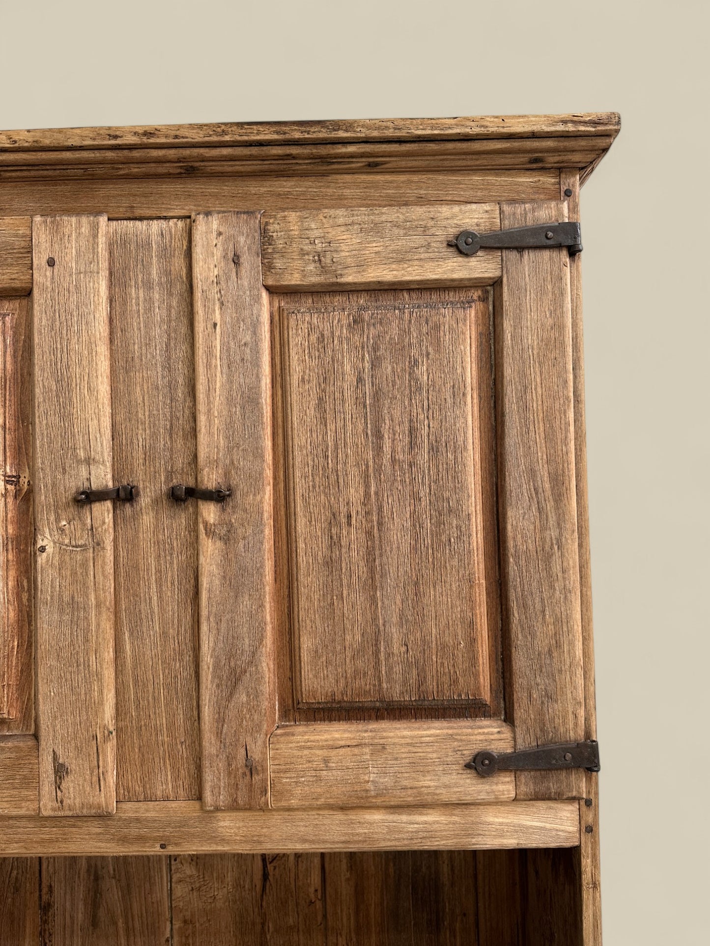 Spanish 4 door cupboard