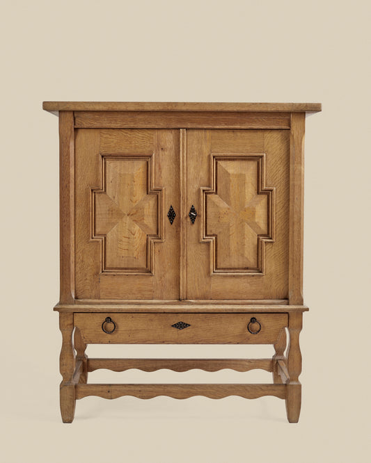 Henning Kjaernulf oak cabinet