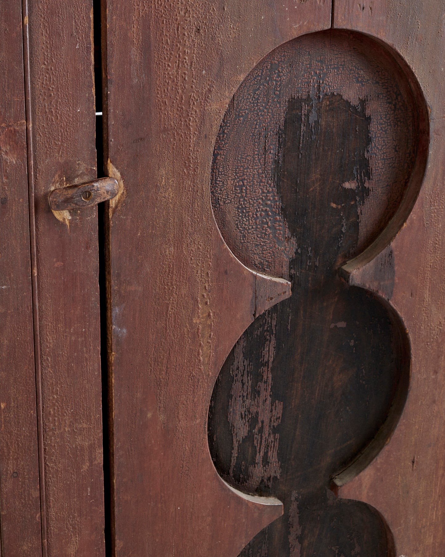 19th century 3 circles cupboard