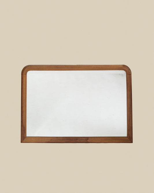 Rounded rectangle mirror