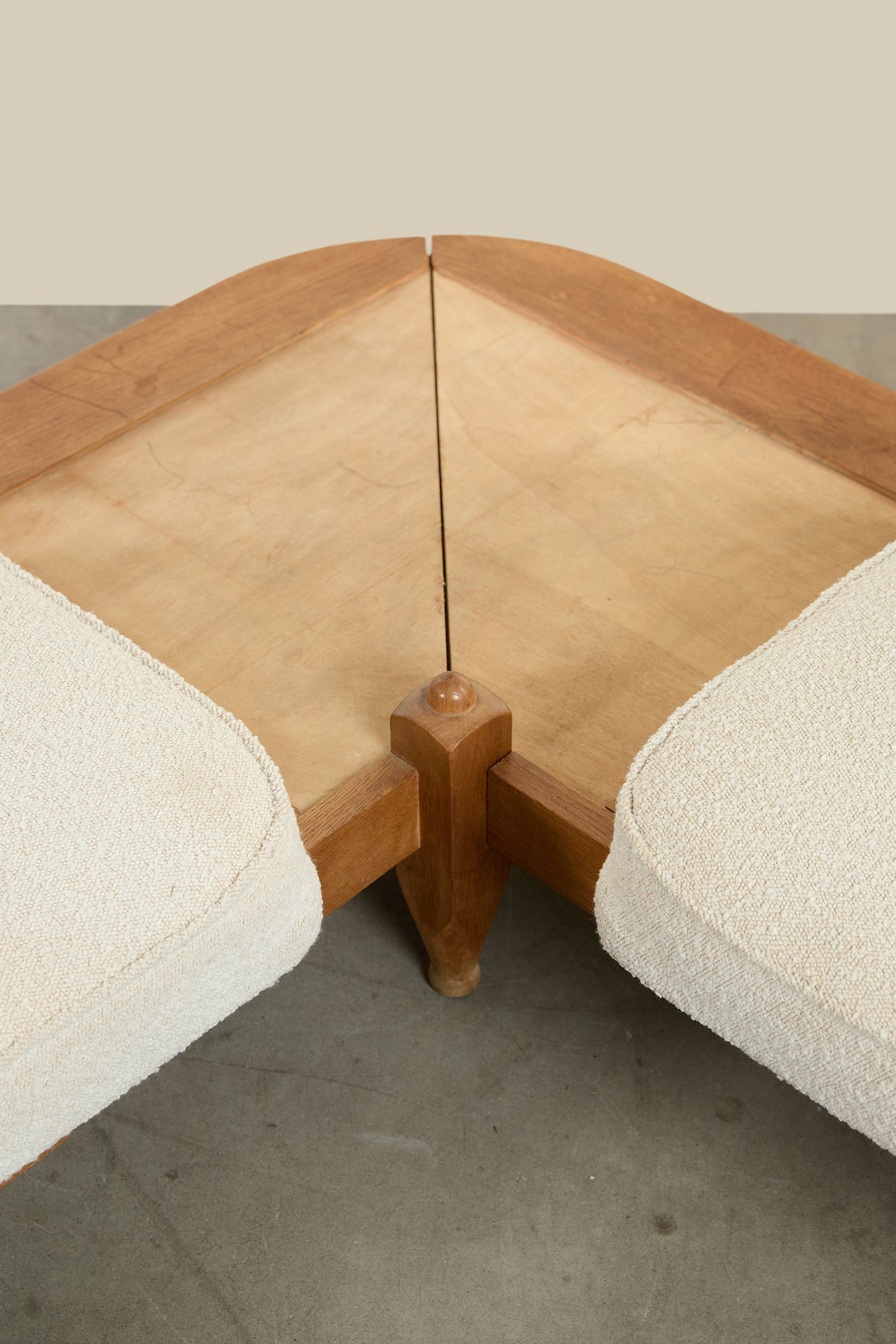 Guillerme et chambron L sofa