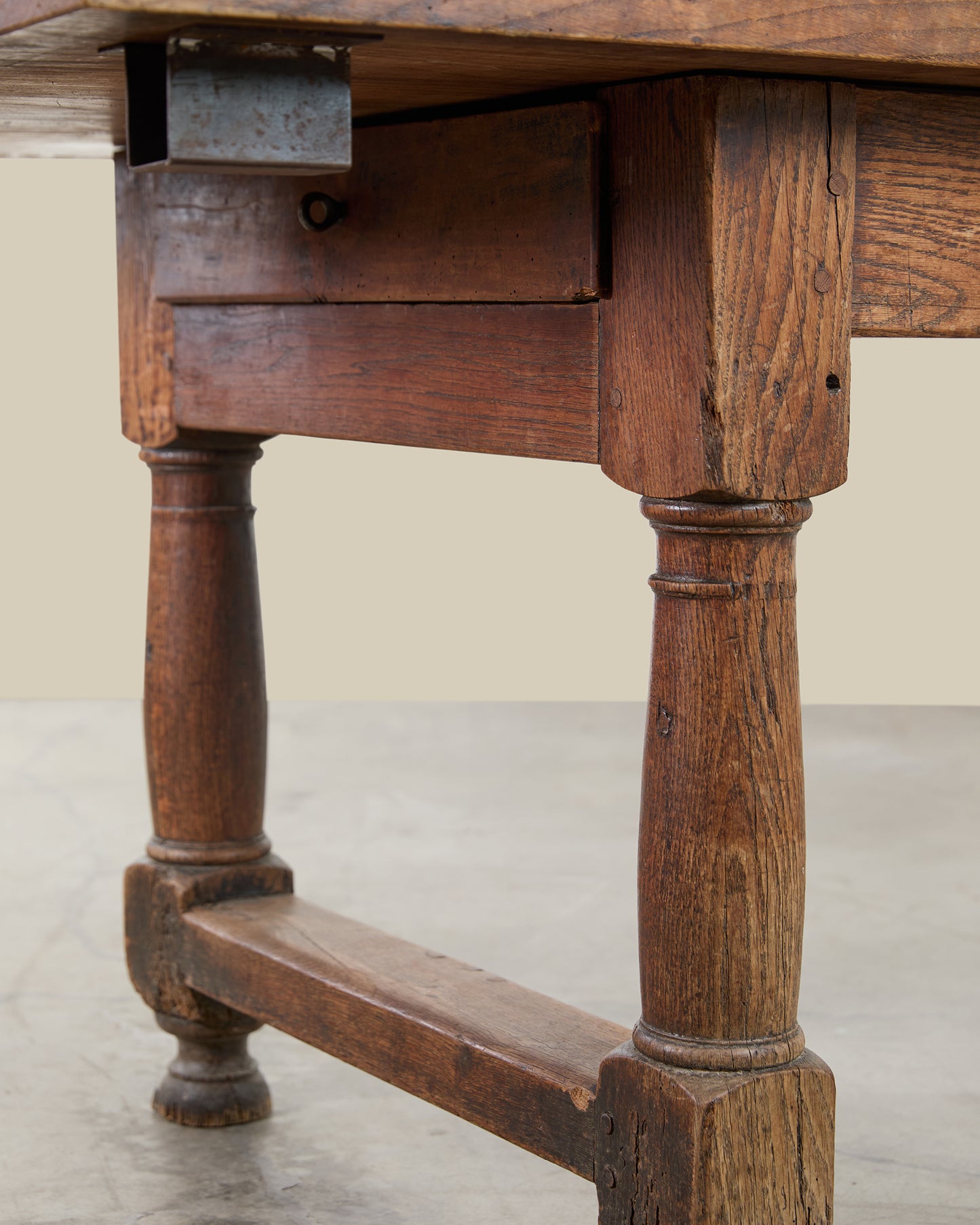 French 19th Century Oak Farmhouse Table with Extensions