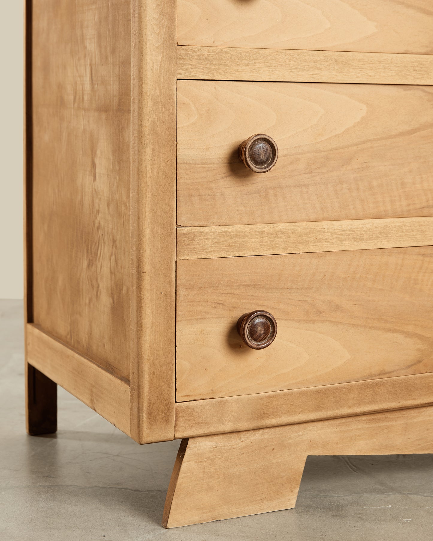 3 drawer deco dresser