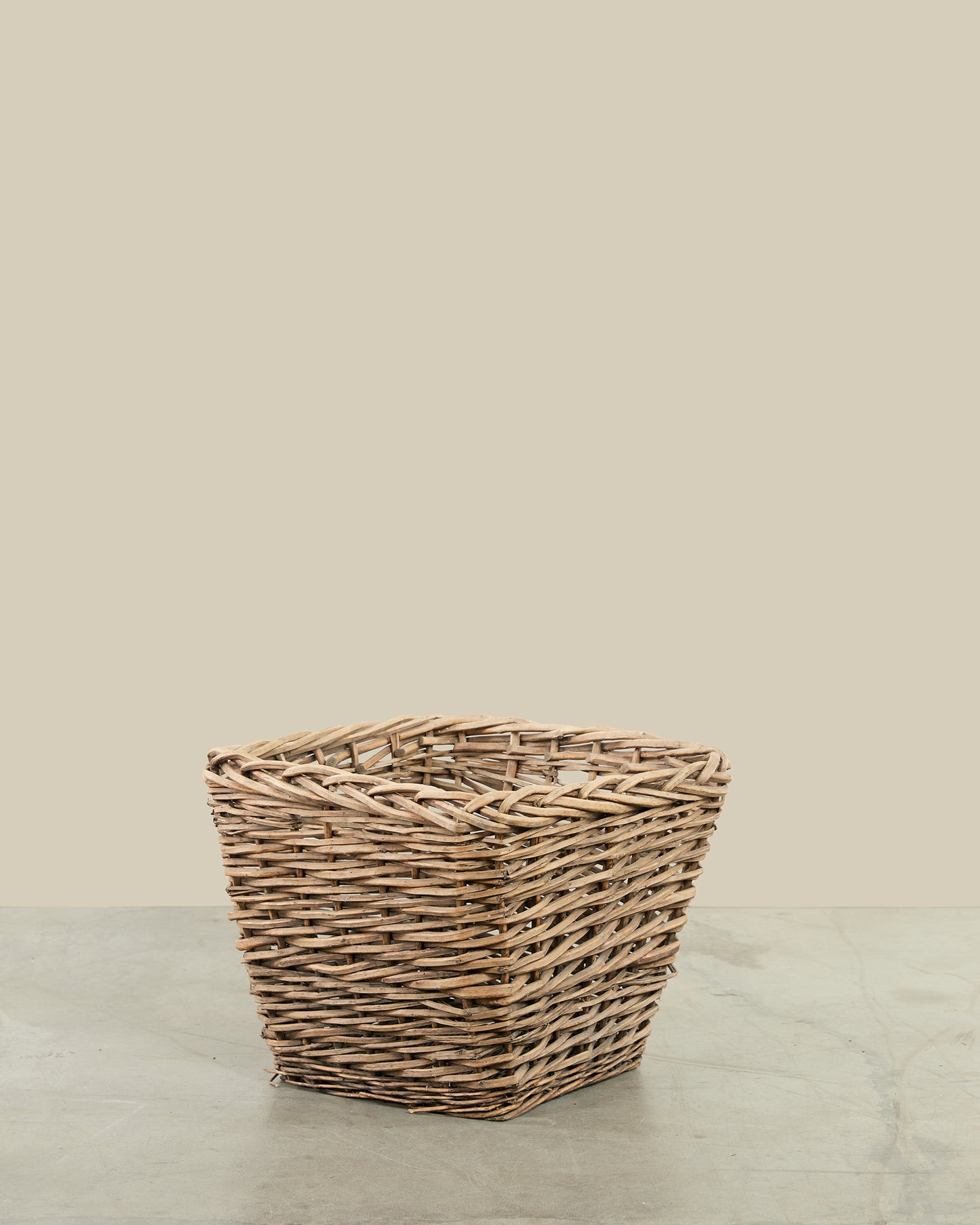 French reed basket
