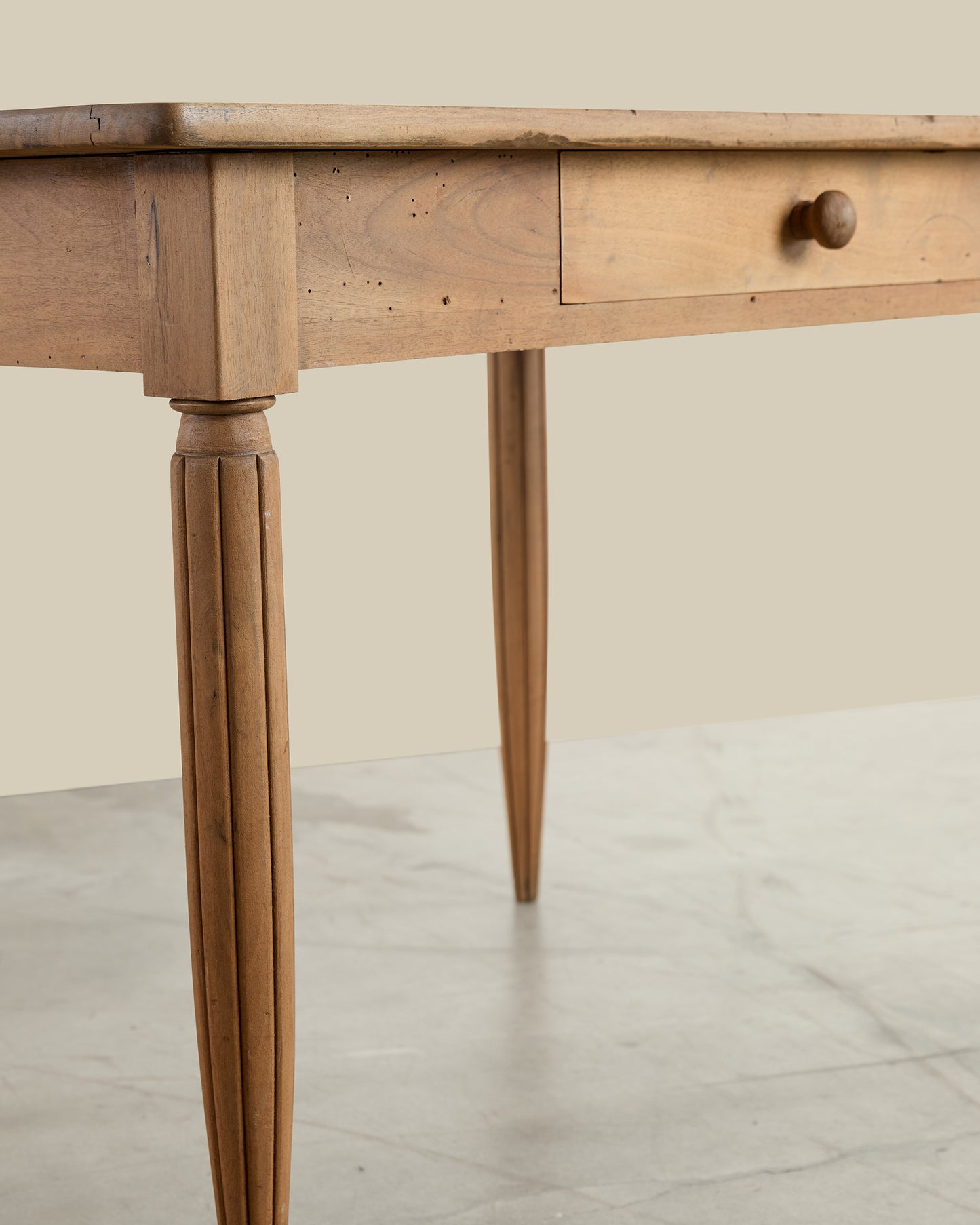 French fluted leg desk