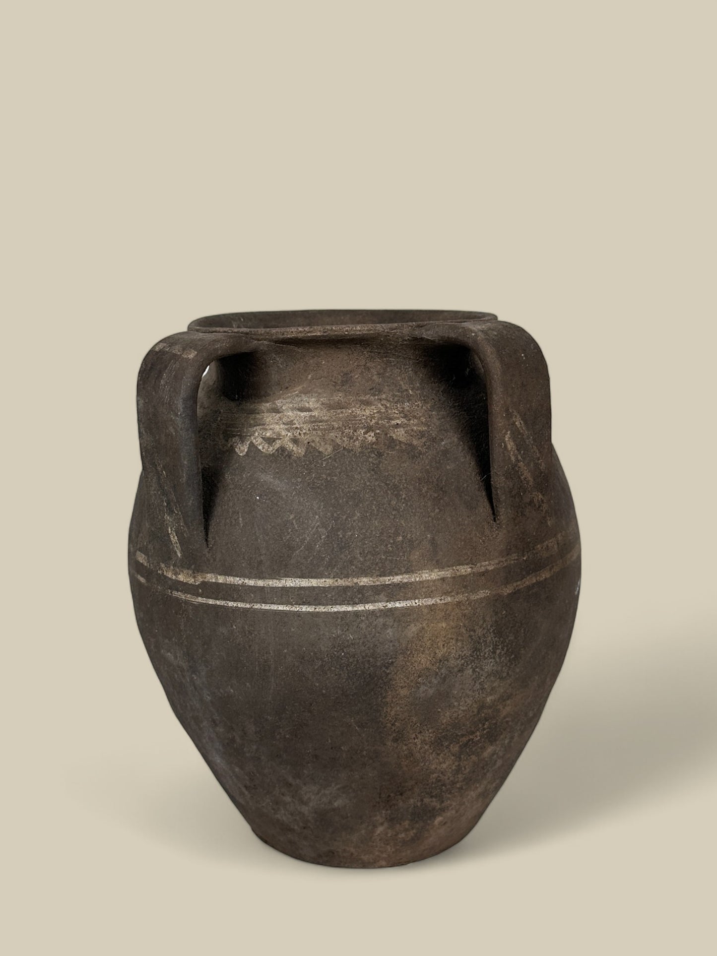 Hungarian 2 handled vessel