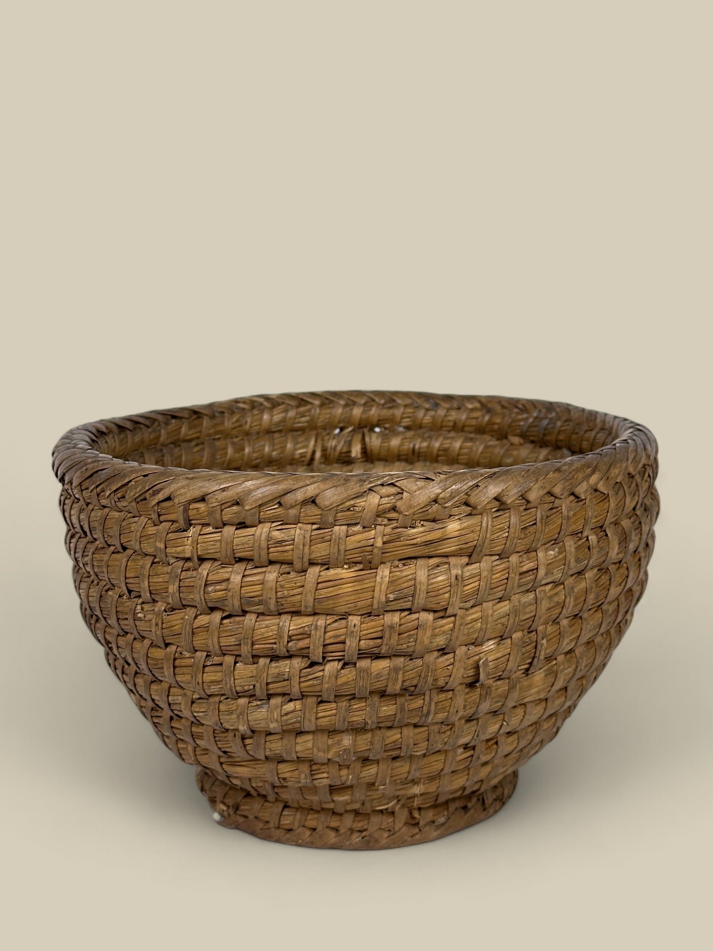 Rope weave basket