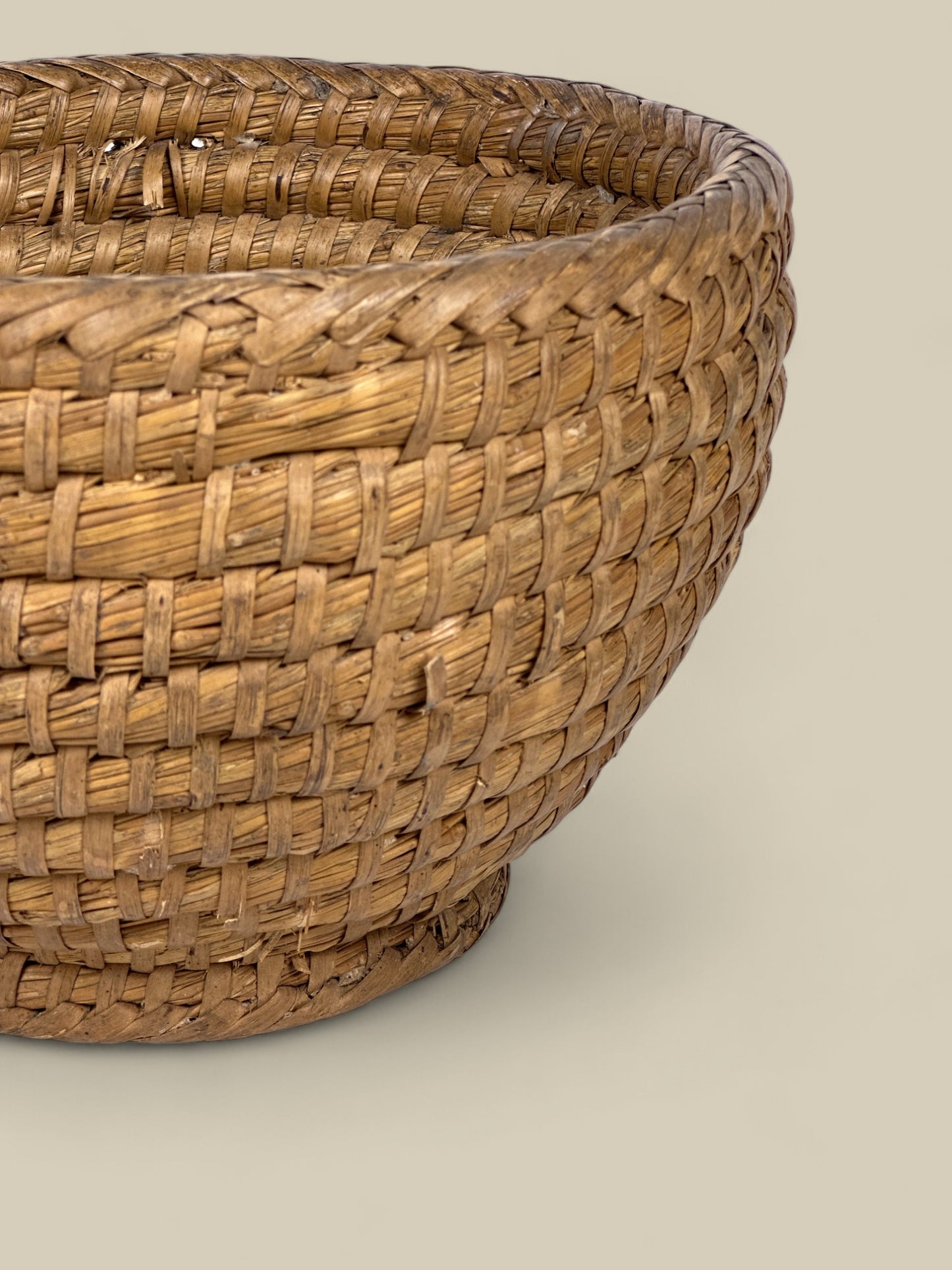 Rope weave basket