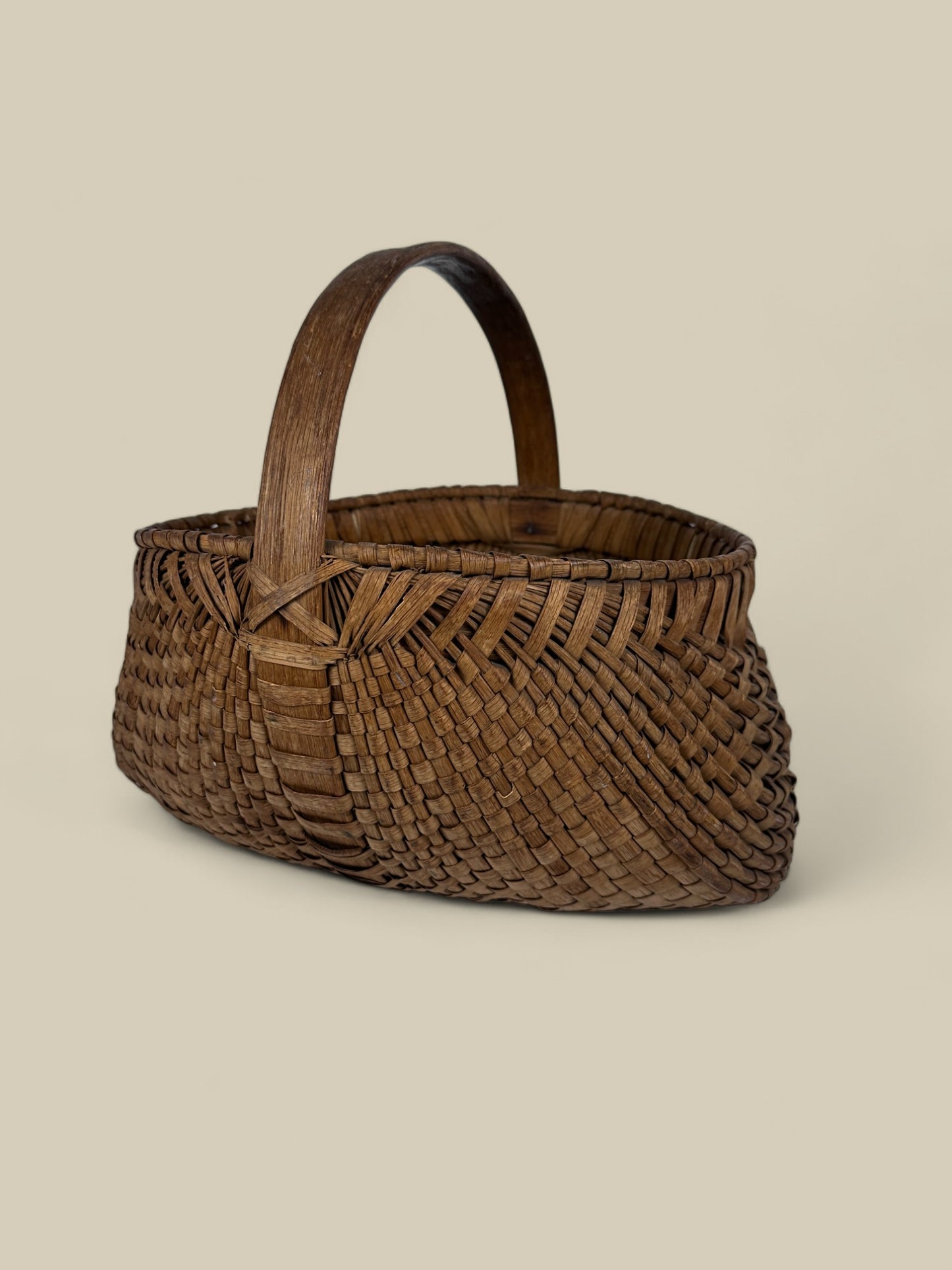 Double woven basket w/ handle