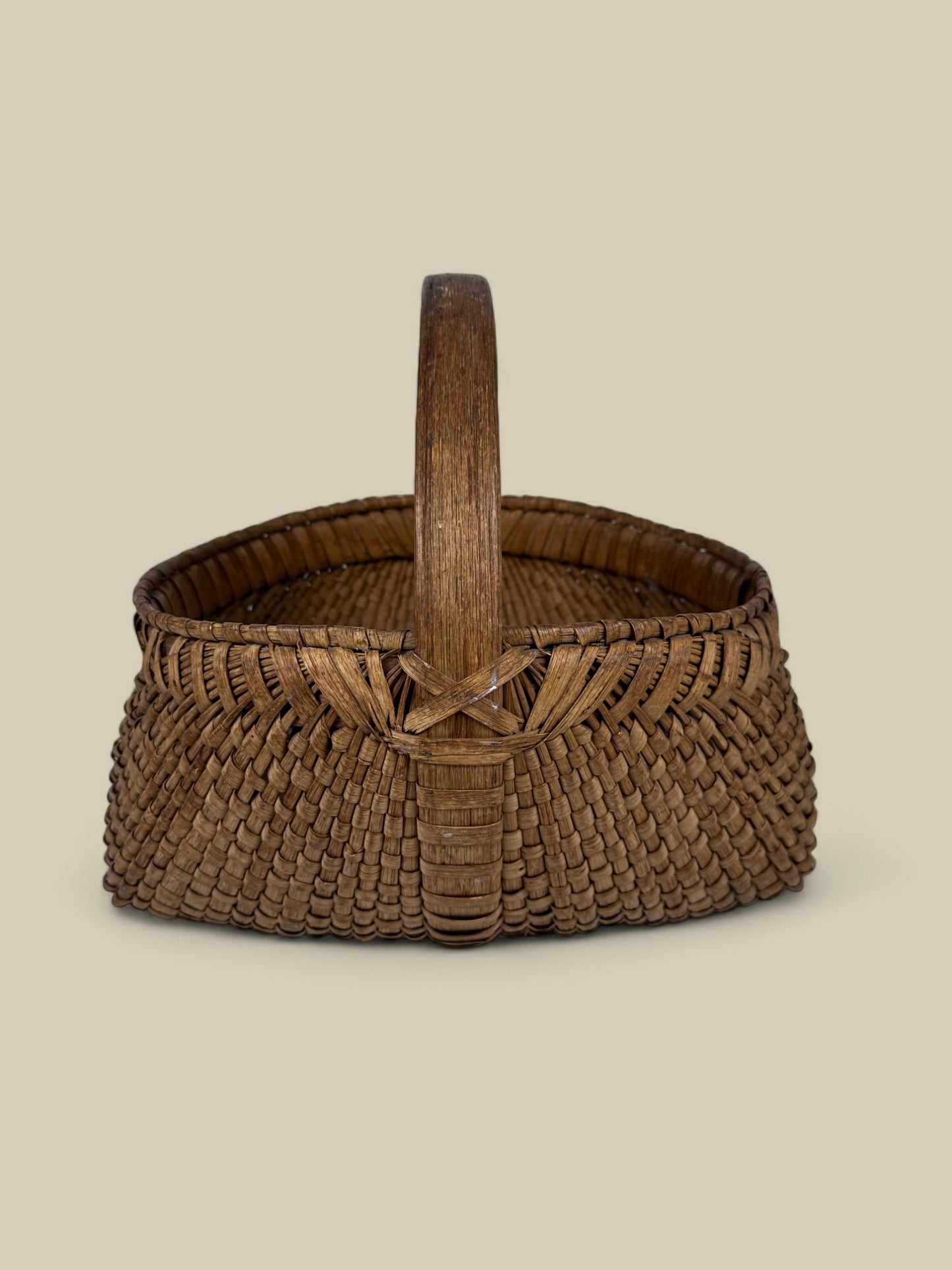 Double woven basket w/ handle