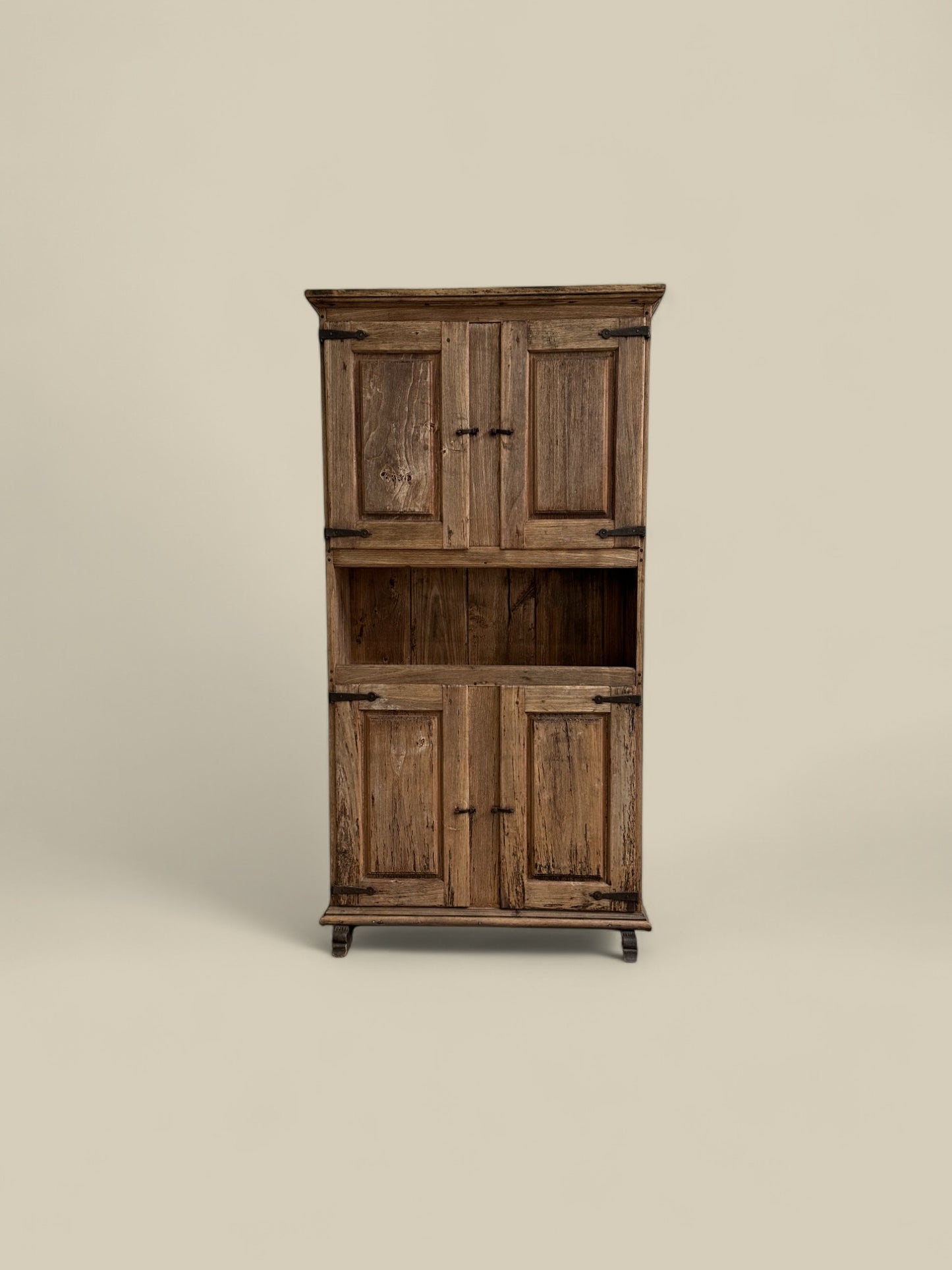 Spanish 4 door cupboard