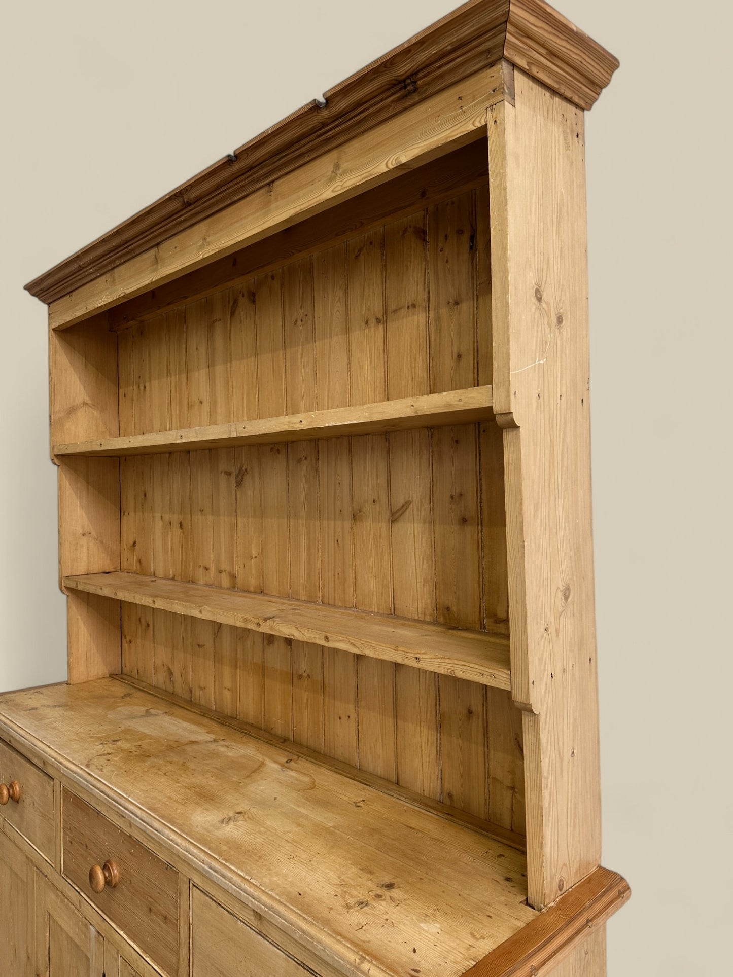 Pine stepback hutch