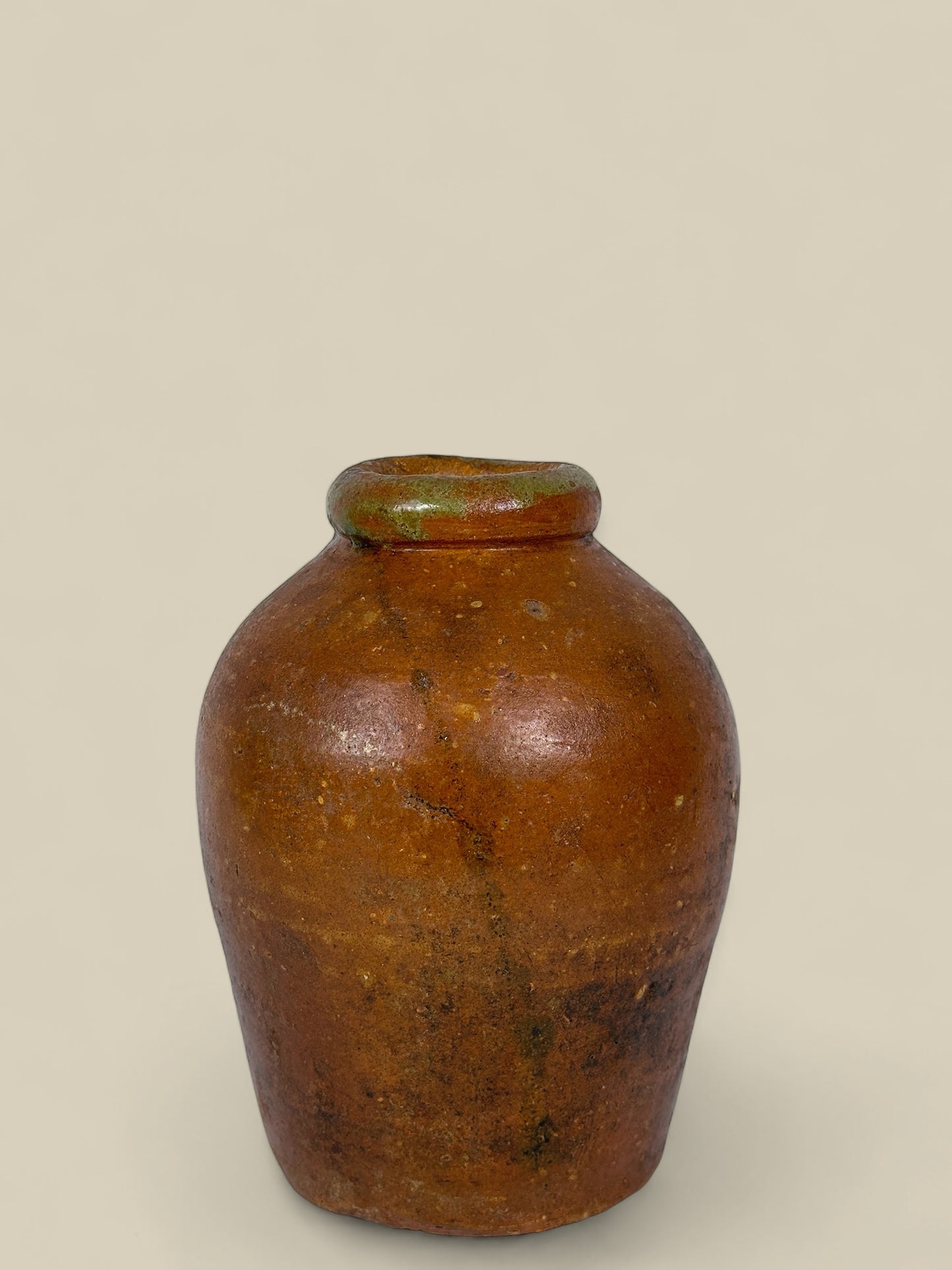 Ceramic vase w/ green detail