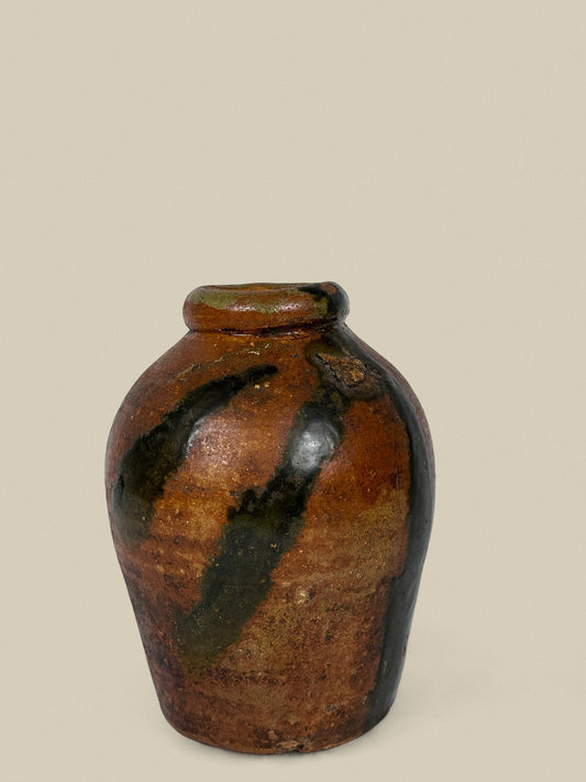 Ceramic vase w/ green detail